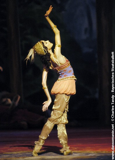 lucia lacarra et marlon dino dans scheherazade