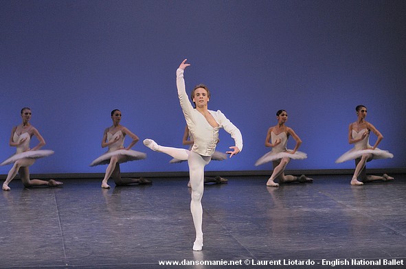 Zdenek Konvalina dans Etudes, chor. Harald Lander