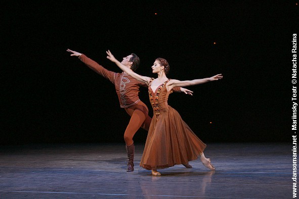 evgueny ivanchenko et ekaterina kondaurova dans in the night
