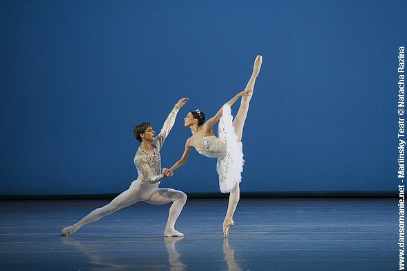 vladimir shklyarov et viktoria tereshkina dans theme et variations