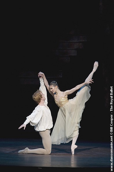 alina cojocaru et steven mcray dans romeo and juliet