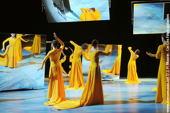 songes, choregraphie de beatrice massin, compagnie fetes galantes
